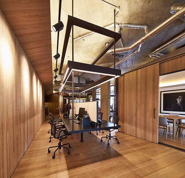 <a href=http://www.pushieschiropractic.com target=_blank class=infotextkey>办公室装修</a>效果图