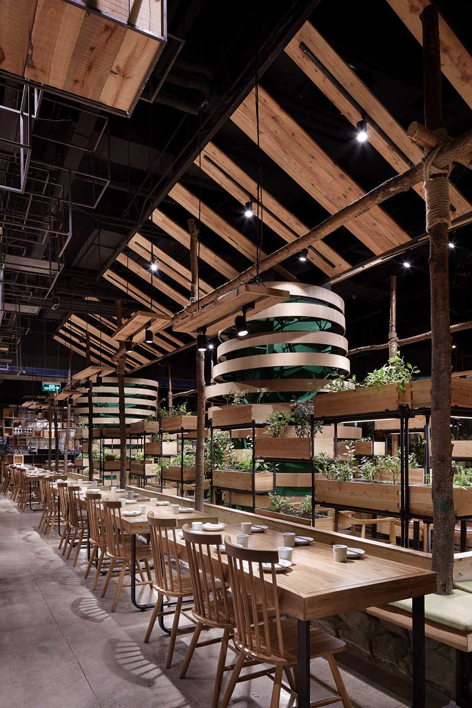 快餐店装饰案例图,快餐店装饰实景图