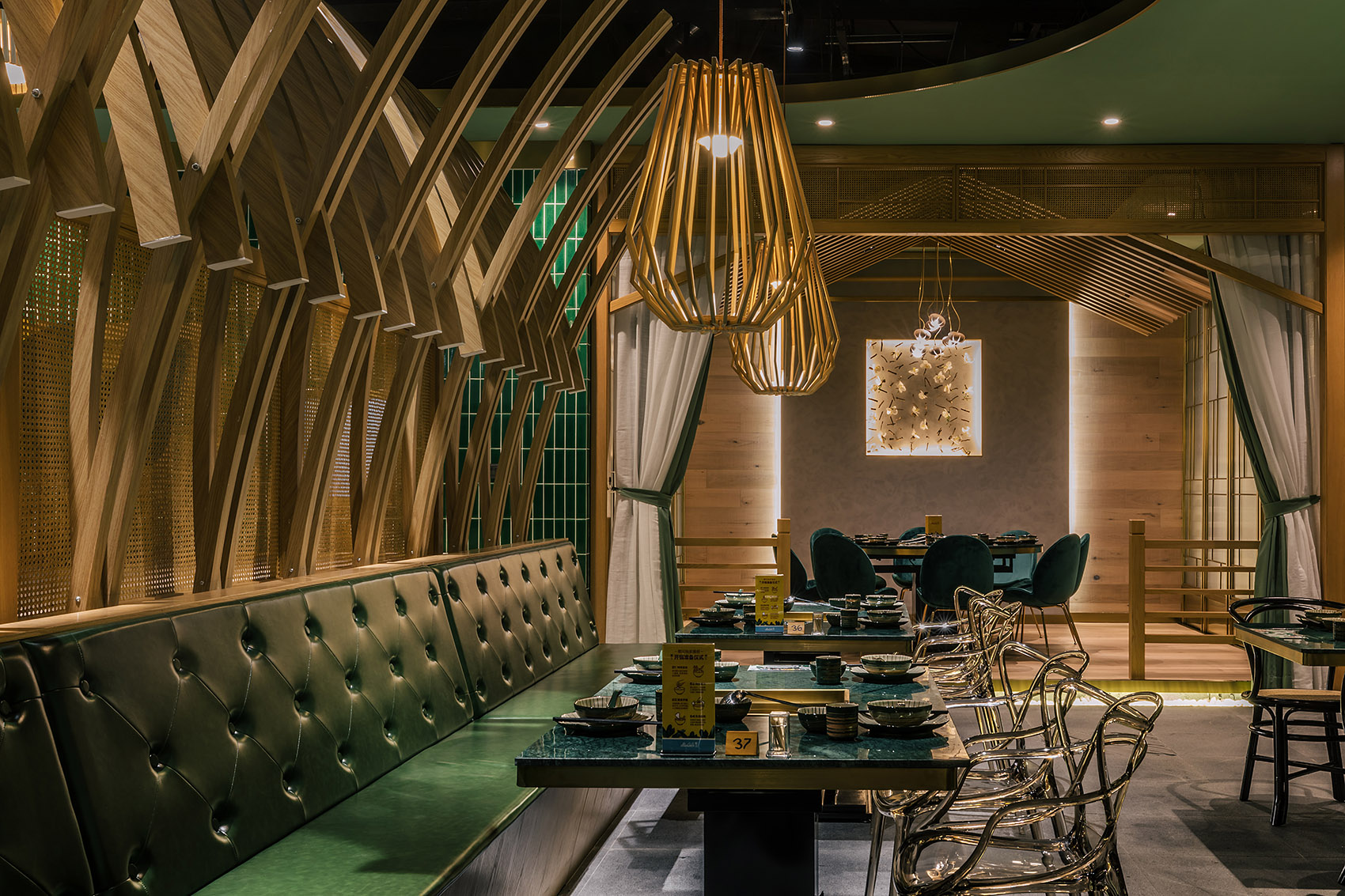 火锅店空间设计实景图,火锅店空间设计案例图