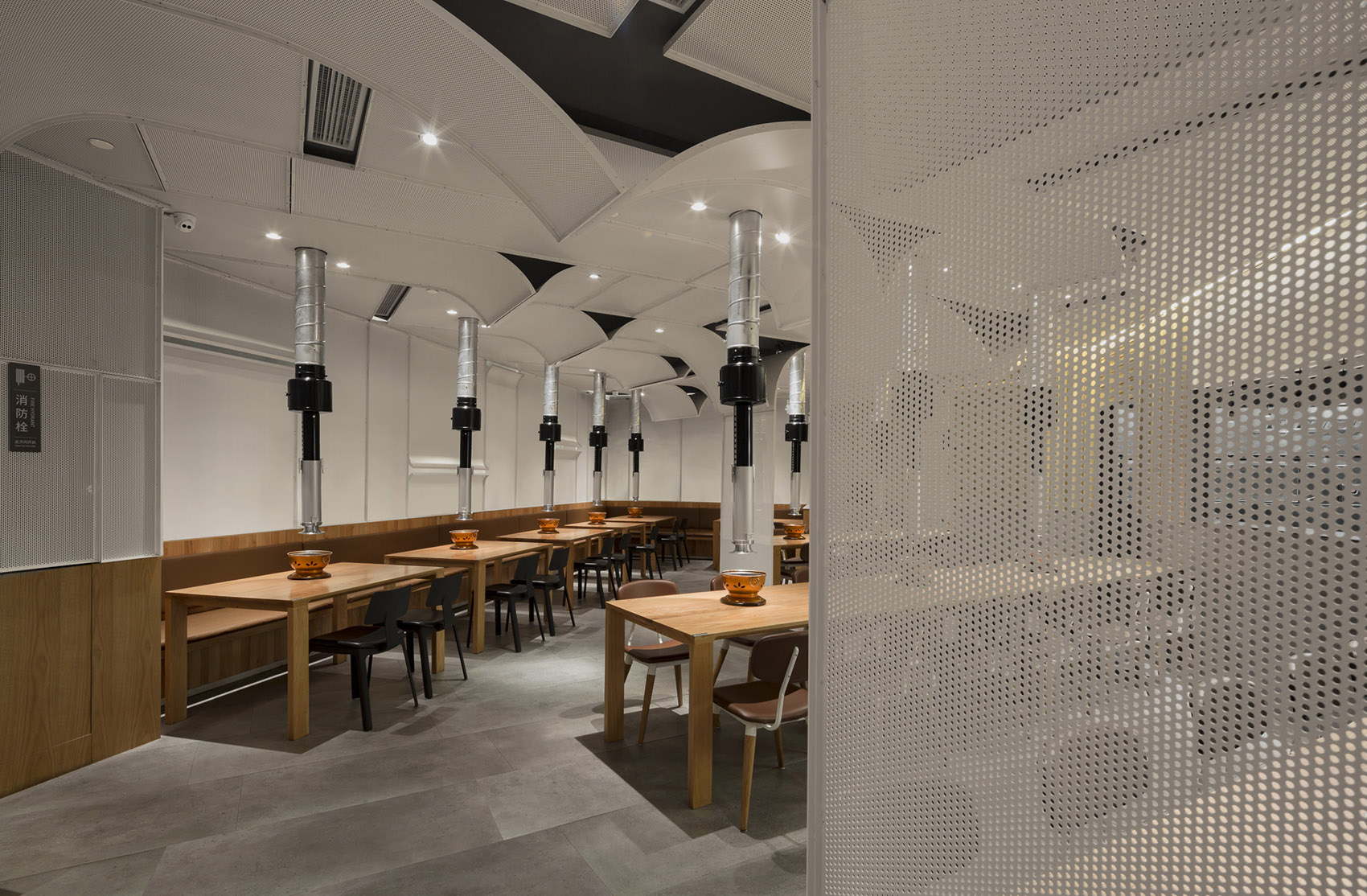 烤肉店装饰布局图,烤肉店空间设计效果图