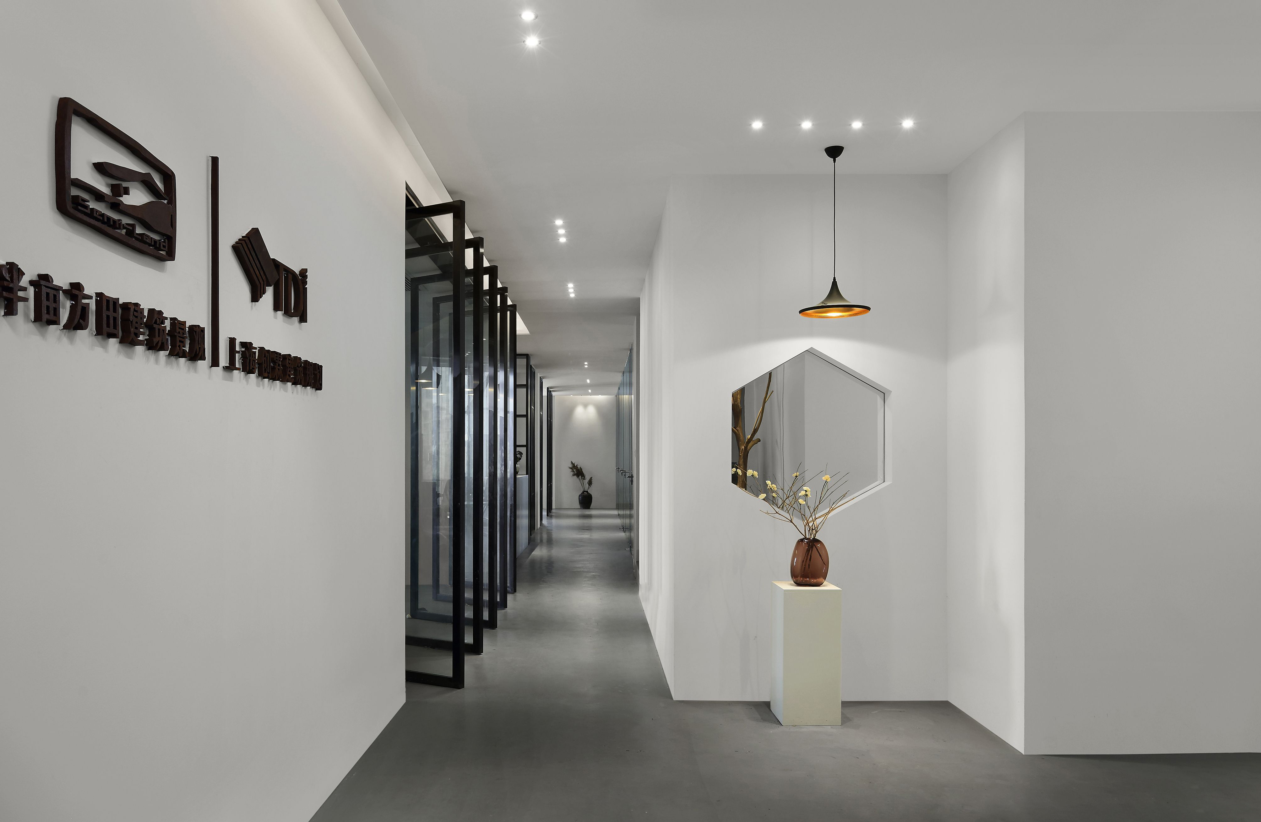 办公室走廊灯光设计效果图 办公室走廊灯光设计效果图,走廊灯光设计图