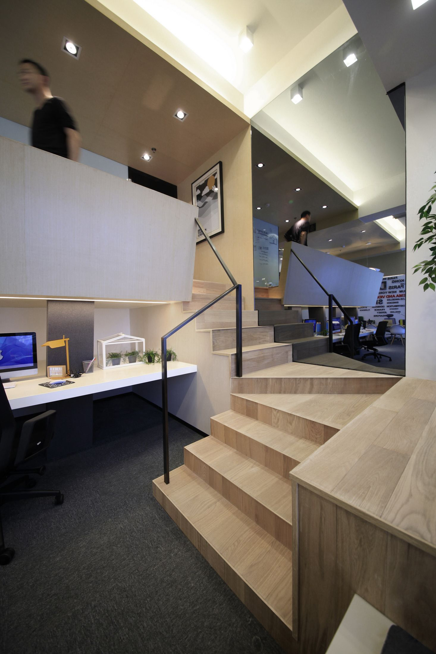 科技时尚办公空间设计效果图,办公空间设计效果图