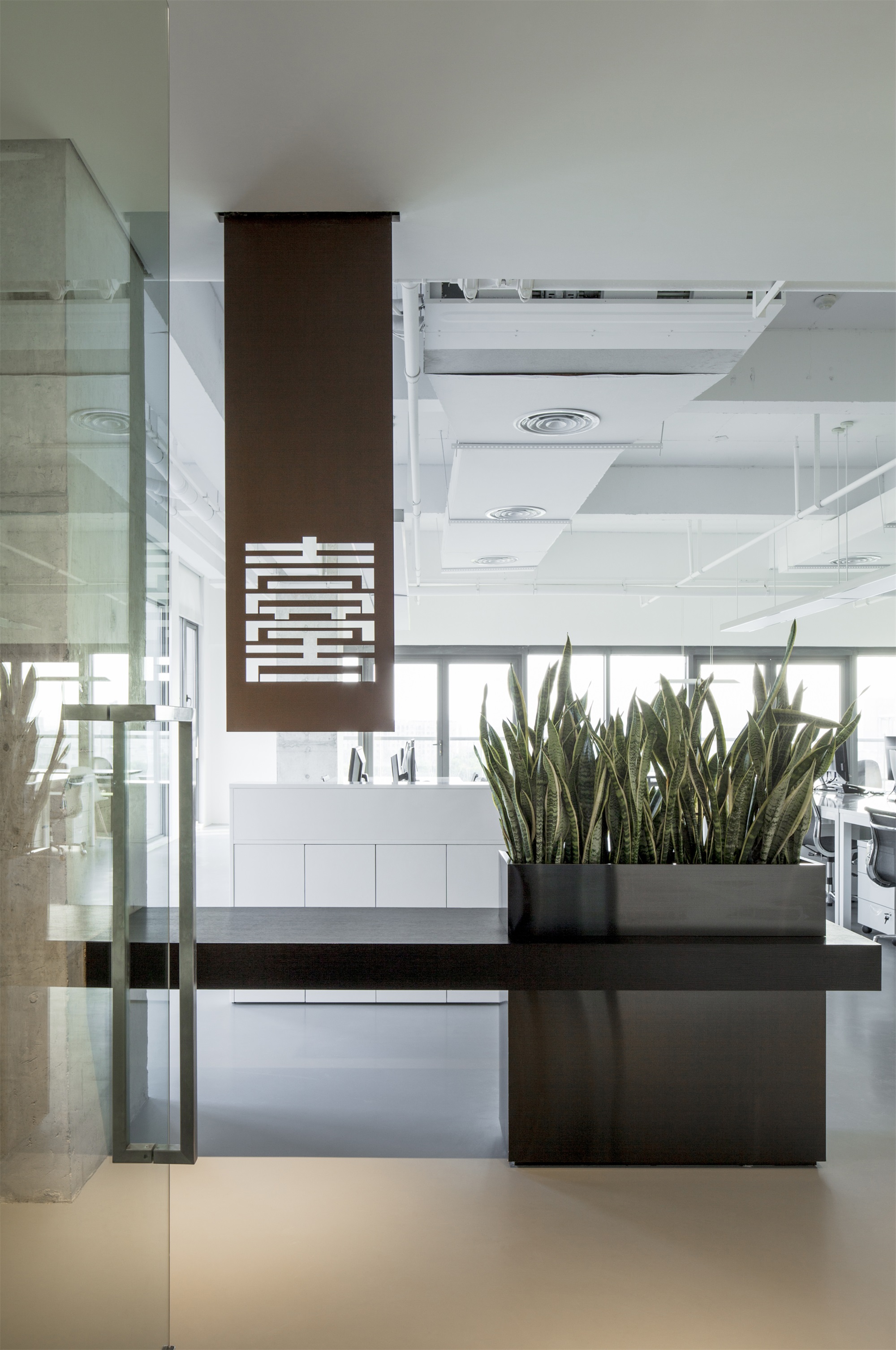 办公室办公区域设计效果图 科技时尚办公室办公区域设计案例图,办公室办公区域设计效果图