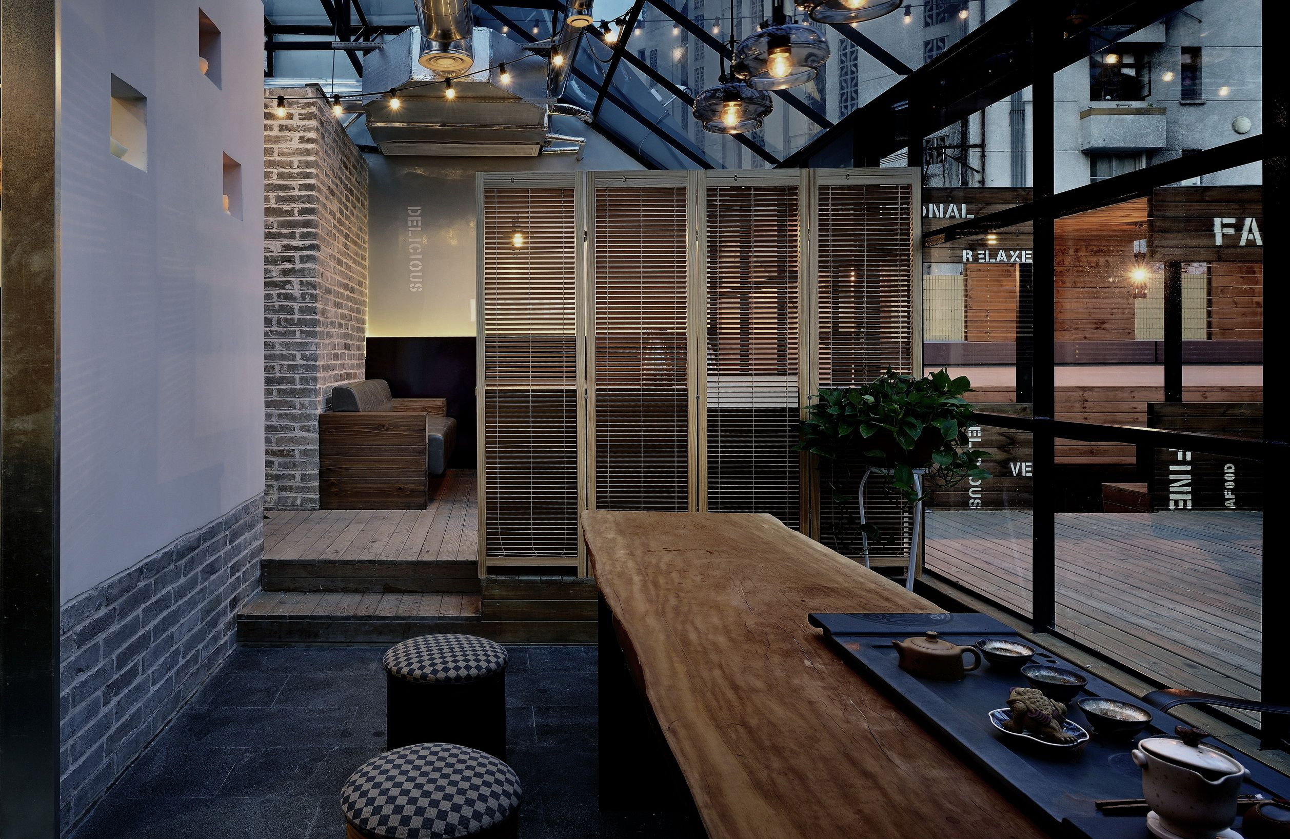 火锅店店面装饰设计实景图,火锅店店面装饰设计图片