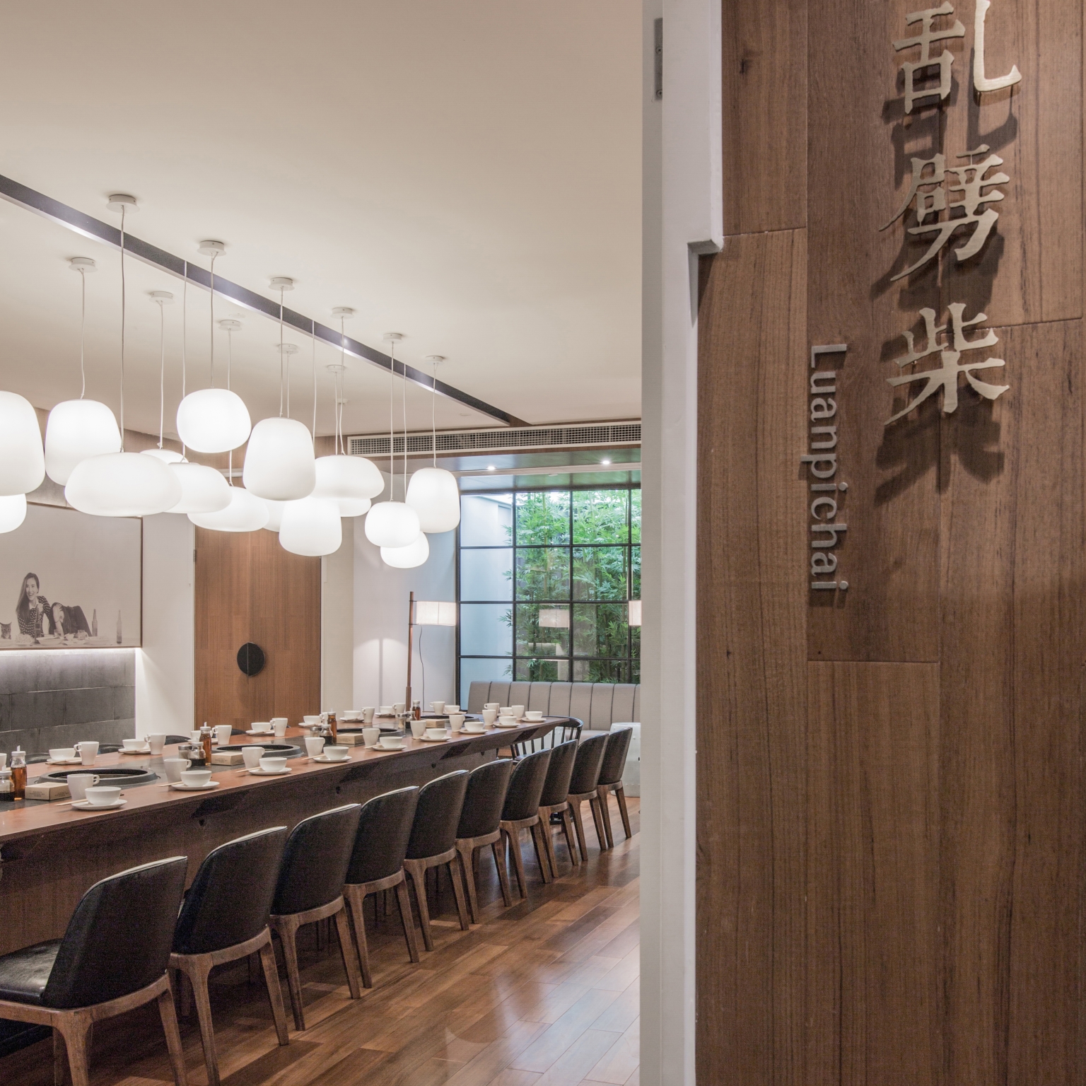 火锅店空间设计效果图,火锅店空间设计布局图