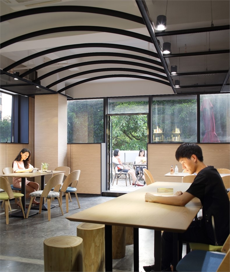 朗阁快乐国际语言中心,培训机构空间布局实景图