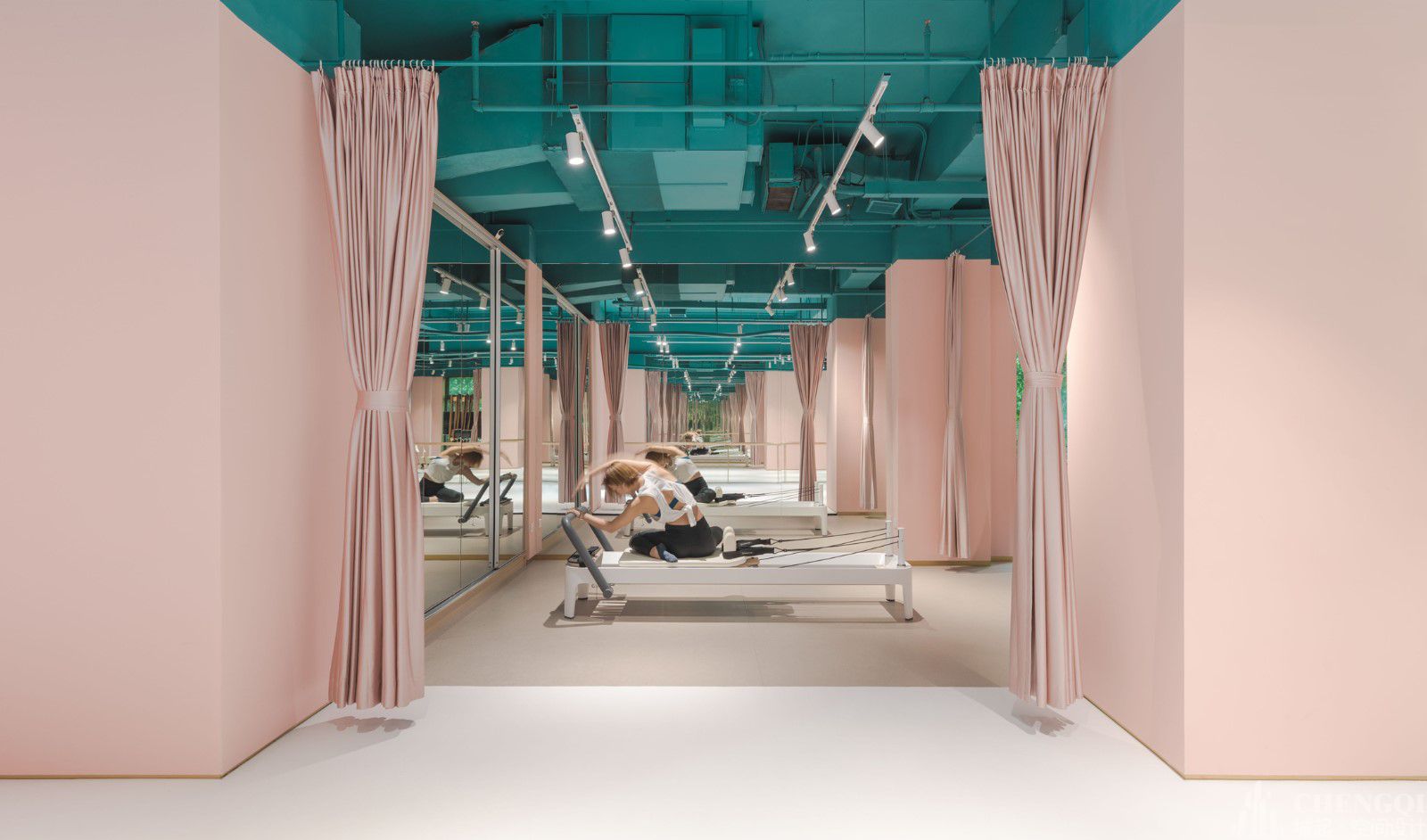 瑜伽馆装修效果图,瑜伽馆装修布局图