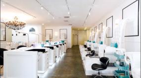 美甲店复式室内设计效果图图片