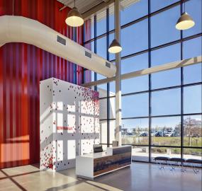 最新现代办公室前台设计装修效果图片