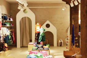 现代简约装修建筑风格童装店招牌效果图