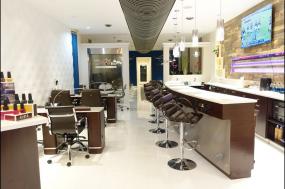 美甲店室内窗户装修图片