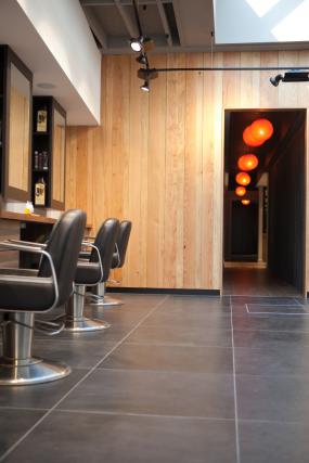 美发店装修风格简约室内设计效果