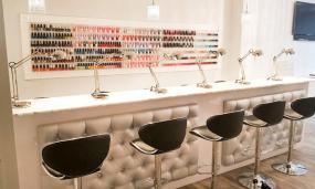 美甲店简约室内装修设计图片欣赏