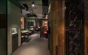 主题火锅店门面室内装修效果图