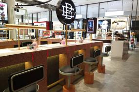 大型美甲店室内吊灯装修效果图片