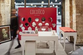 小型童装店装修图片