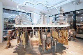 童装店装修设计图片