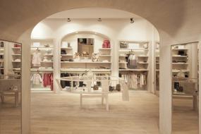 韩版童装店装修效果图