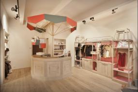 小童装店装修效果图欣赏