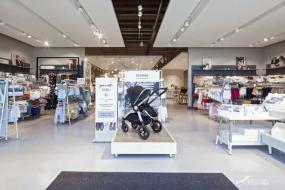 童装店蓝色地砖装修效果图片