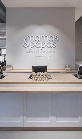 简约童装店筒灯装修效果图片