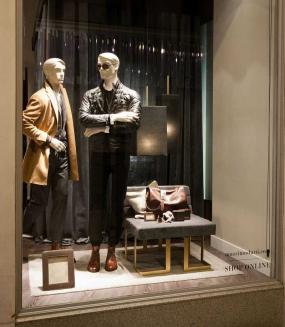 服装店风格室内吊顶装修效果图片