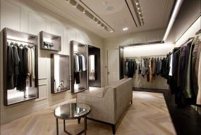 简约现代服装店装修风格货架图