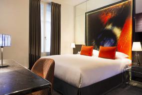 主题酒店室内隔断装修效果图