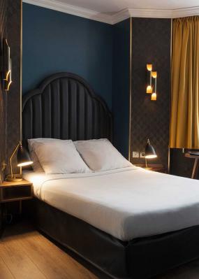 主题酒店房间天花板装修设计图片