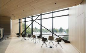 现代办公室专业隔断装修效果图赏析