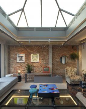 简约现代装修风格专业办公室隔断效果图