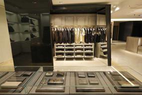 男服装店射灯装修效果图片