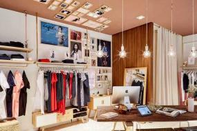 大型女服装店现代室内装修效果图片