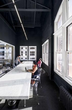 2018最新专业办公室隔断设计案例图片