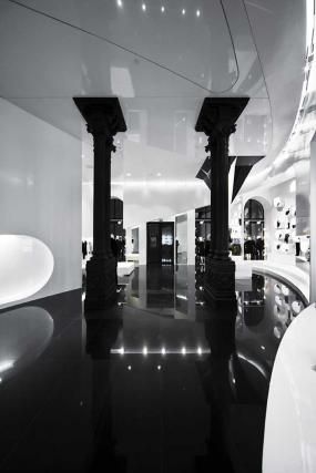 小面积女服装店装修效果图片