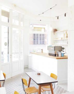 女服装店室内墙面装饰装修效果图片