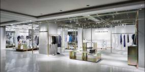 男服装店衣柜装修图