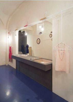 女服装店照片墙装修效果图片