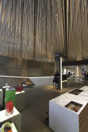 精品女服装店装修效果图