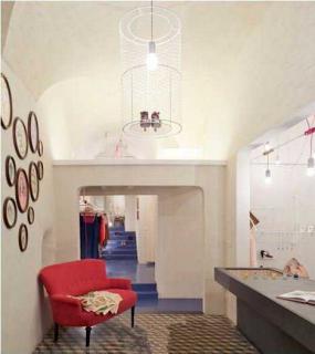 现代风格女服装店设计图