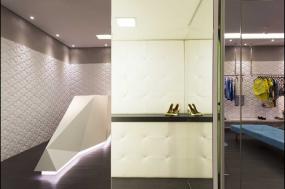 品牌女服装店现代室内装修效果图