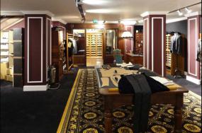 男服装店吊顶装饰装修效果图片