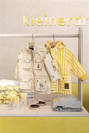 10平米小型童装店装修