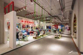 小童装店铺装修效果图