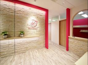 现代简约小型办公室装饰设计图