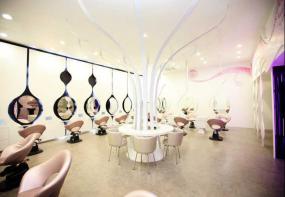 韩式田园风格高端美发店装修