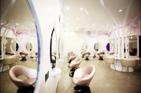 时尚创意风格高端美发店装修