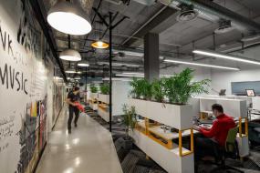 员工办公室室内装饰设计效果图