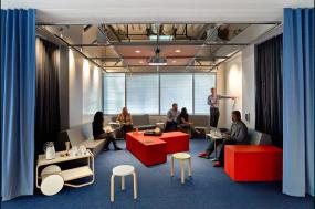 现代办公室窗帘设计效果图片大全