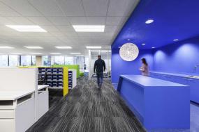 写字楼办公室室内白色墙面装修效果图片大全